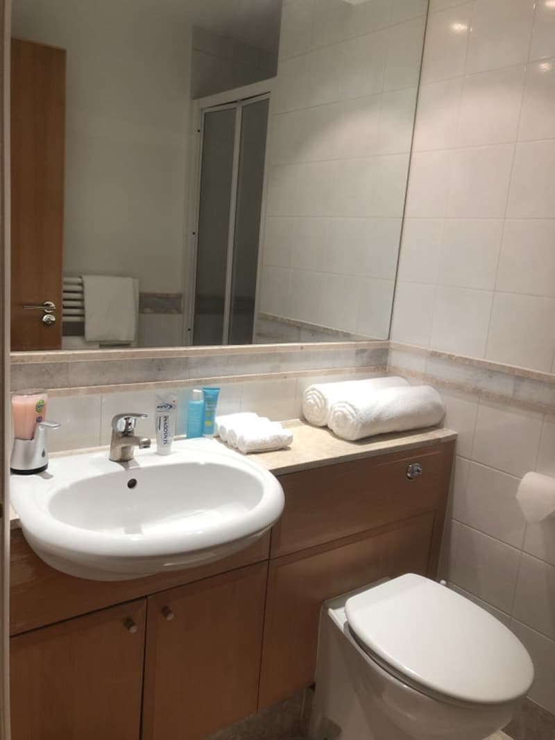 Room in shared flat in Genève (3)