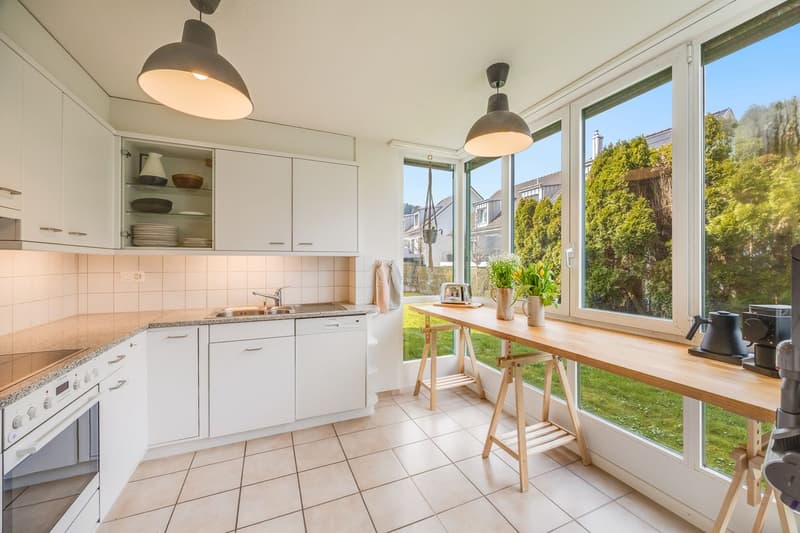 Grosszügige 3.5-Zimmer-Gartenwohnung mit 108 m² , Ruhe, Sonne & Nähe Zürichsee (3)