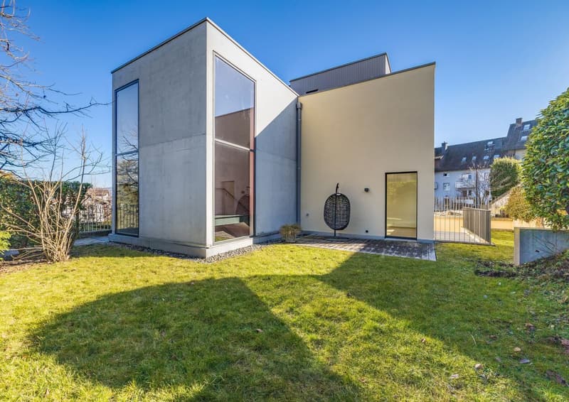 Stylish living in a sought-after location in Kilchberg (1)