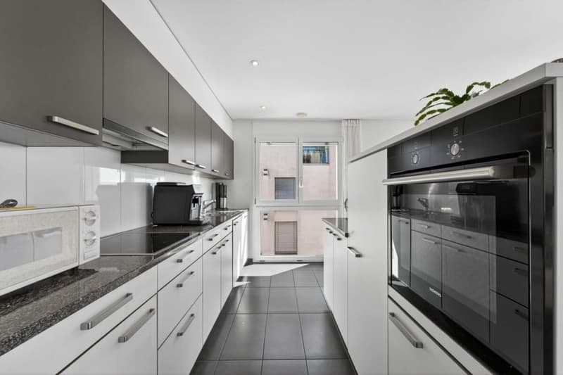 4.5-Zimmer Wohnung mit Weitsicht und Balkon in Geuensee (10)