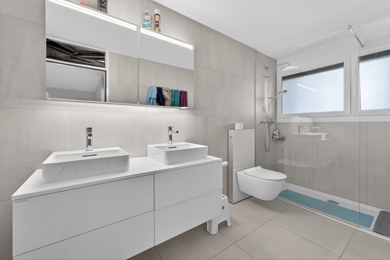 Wohnen wie im Einfamilienhaus - exklusive 5.5-Zimmer-Garten-Maisonette mit sonnigem Privatgarten (7)