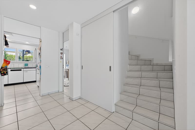 Wohnen wie im Einfamilienhaus - exklusive 5.5-Zimmer-Garten-Maisonette mit sonnigem Privatgarten (3)