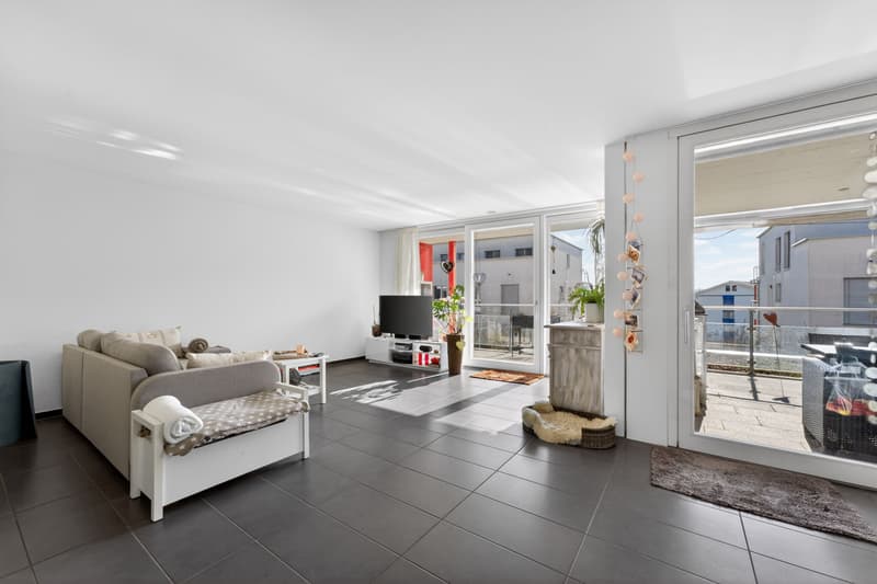2.5-Zimmer-Gartenwohnung mit Balkon und grosszügigem Gartensitzplatz (4)