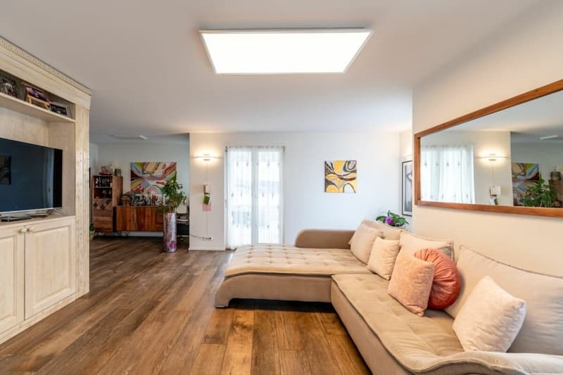 Grosszügiges 6.5-Zimmer Einfamilienhaus mit Einliegerwohnung - modernisiert (6)