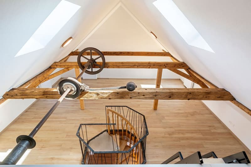 Duplex 3.5 pièces dans une ancienne grange — env. 98 m², charpente d'époque — Courfaivre (9)
