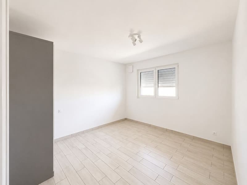Luminoso appartamento di 3.5 locali, ultimo piano e vista aperta (11)
