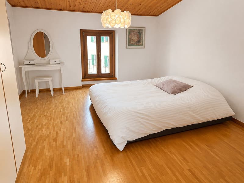 Comoda casa bifamiliare, due appartamenti di 4.5 locali (7)