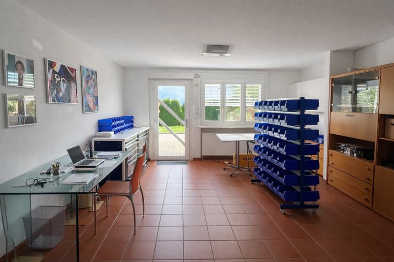 Splendida villa a Carona con vista, giardino e terrazza (14)