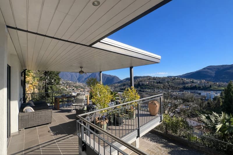 Casa unifamiliare nel verde, con vista e soleggiata (14)