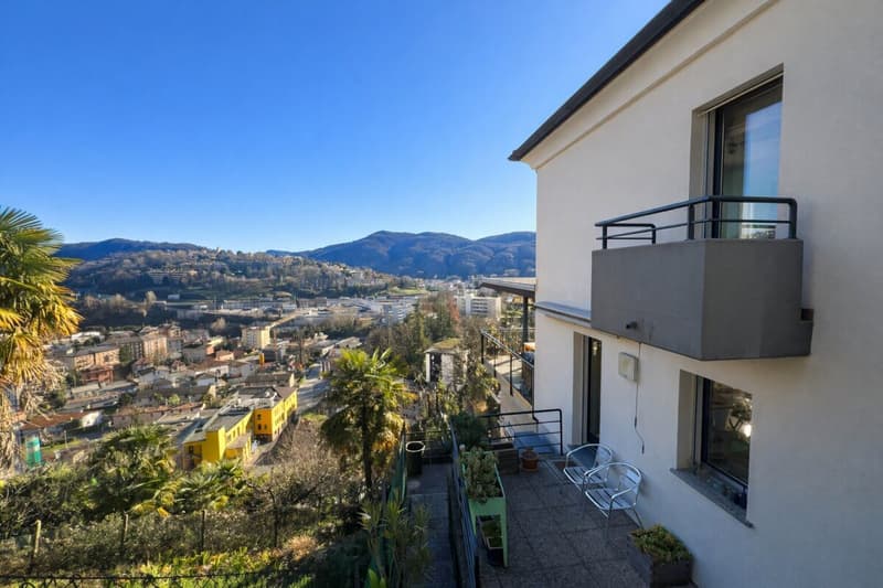 Casa unifamiliare nel verde, con vista e soleggiata (21)
