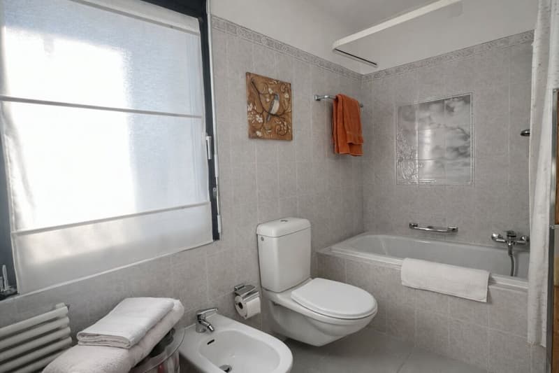 Casa unifamiliare nel verde, con vista e soleggiata (25)