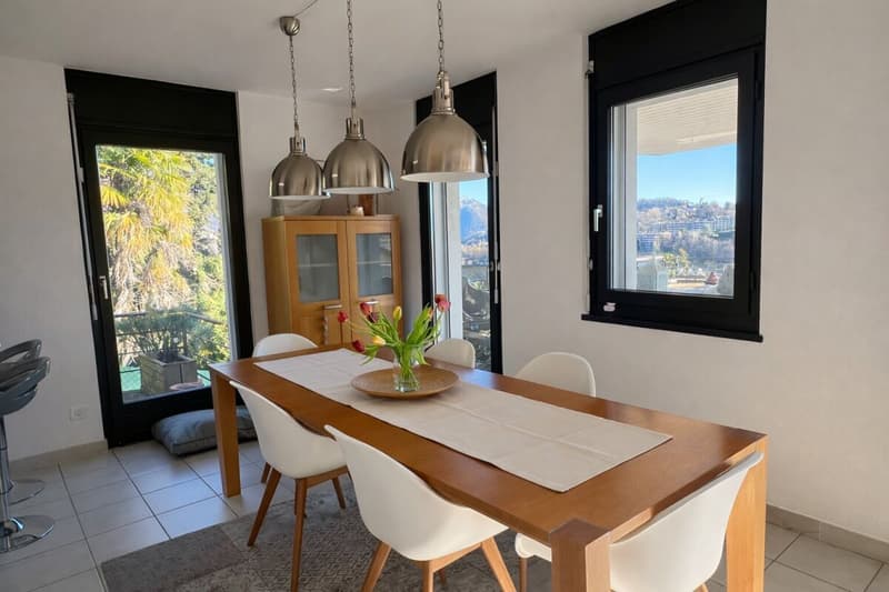 Casa unifamiliare nel verde, con vista e soleggiata (9)