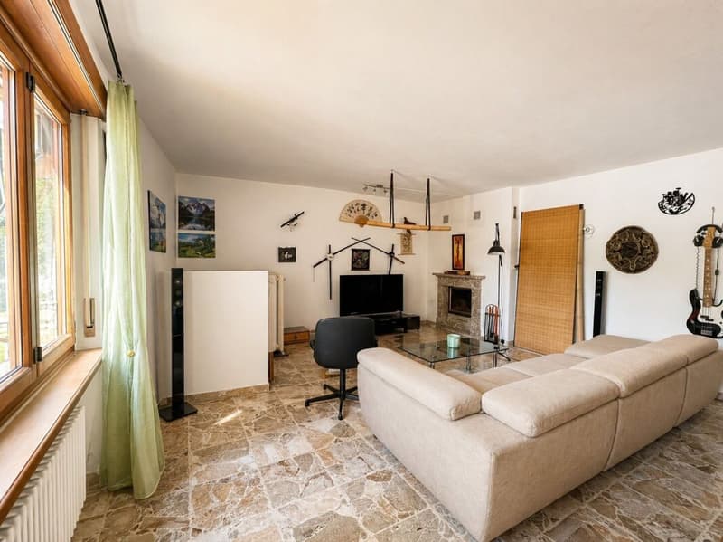 Stabile residenziale-commerciale con grande potenziale di sviluppo (3)