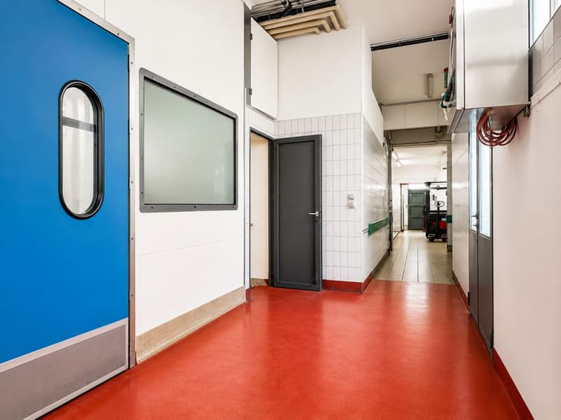 Stabile residenziale-commerciale con grande potenziale di sviluppo (18)