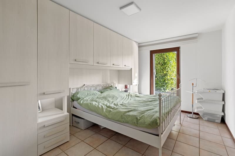 Casa gemella uni-bifamiliare con giardino e vista (22)