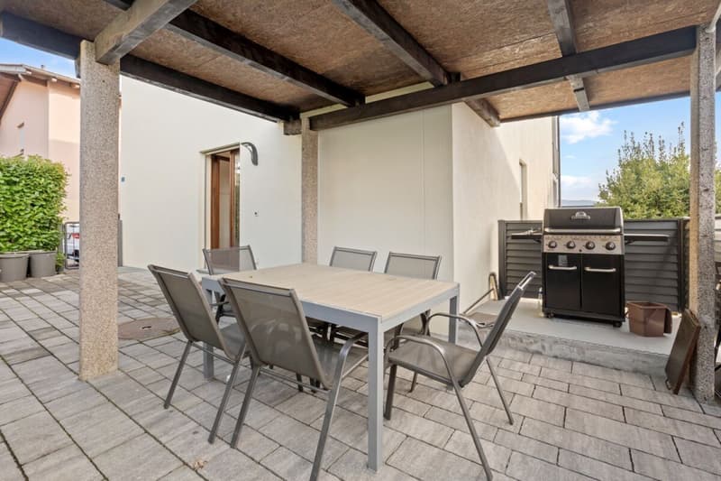 Casa gemella uni-bifamiliare con giardino e vista (17)
