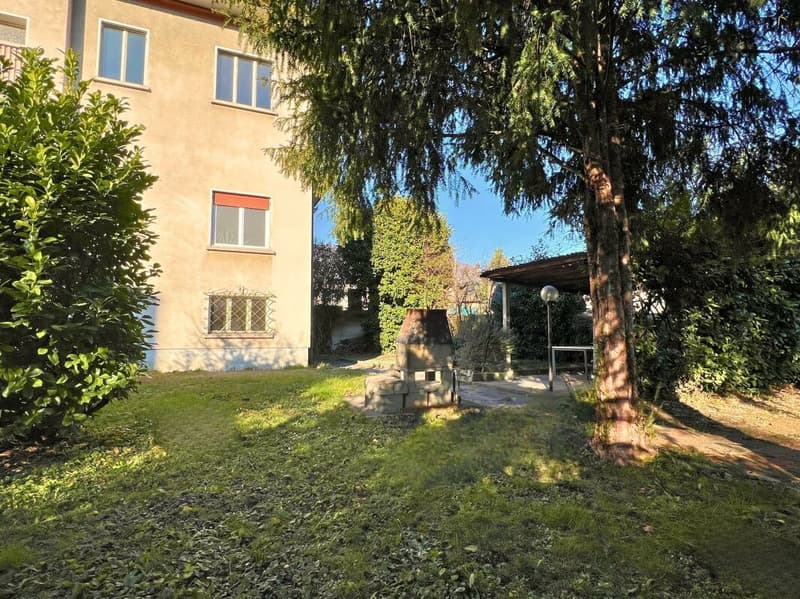 Affittasi appartamento 3.5 locali con balcone e ampio giardino a Balerna (13)