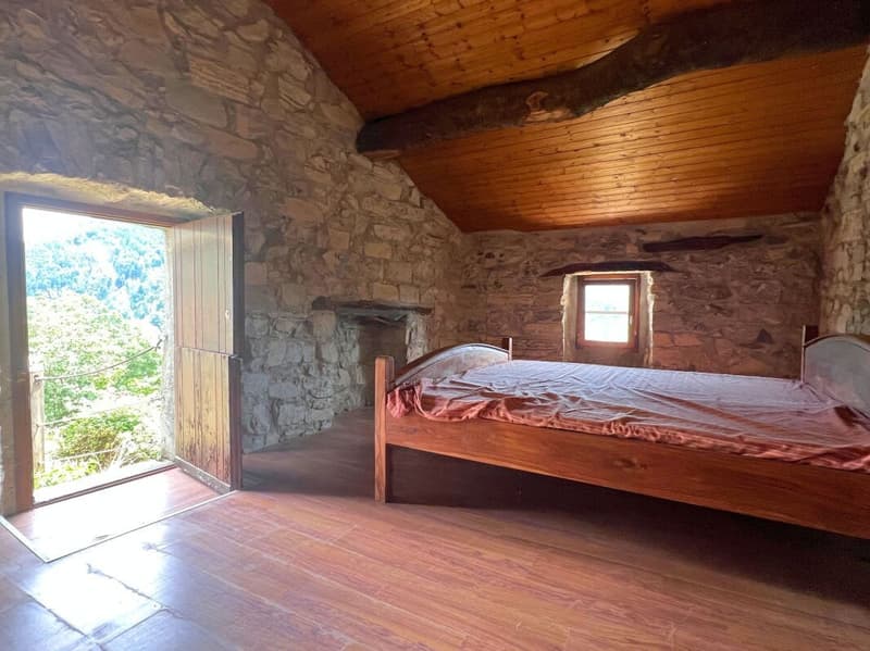 Grazioso rustico ristrutturato con vista aperta sulla valle (7)