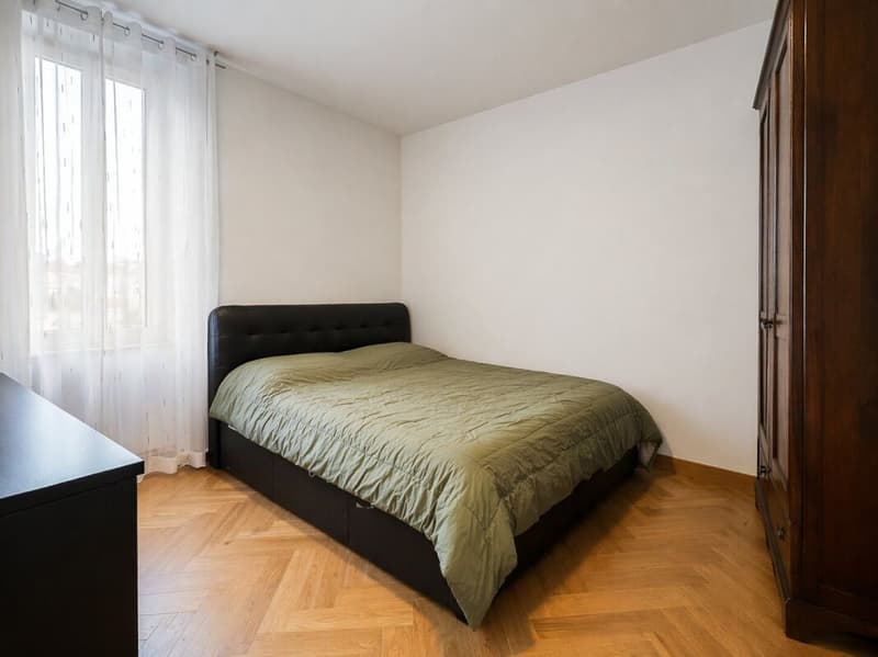 Ampia casa plurifamiliare con autorimessa a Balerna (8)