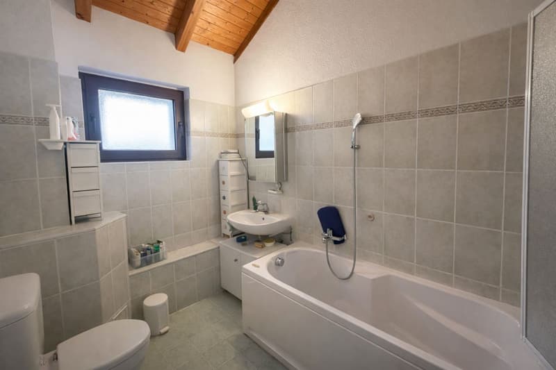 Casa unifamiliare con rustico, ampio giardino e piazzale privato (19)