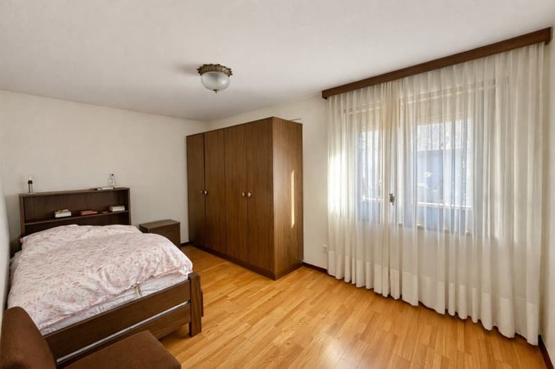 Casa unifamiliare con giardino e vista aperta (11)