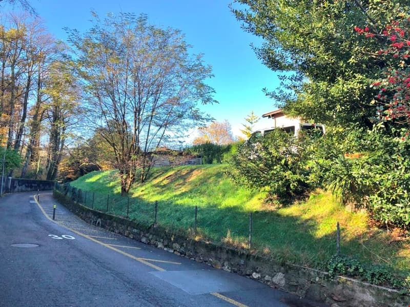 Terreno edificabile di 1'277 mq in centro paese (1)