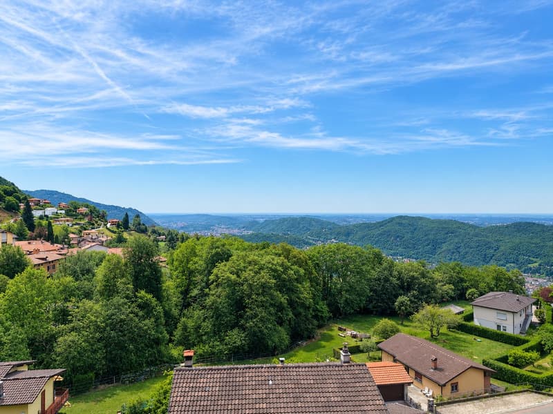 Caratteristico immobile da ristrutturare con grande terreno edificabile annesso e ulteriori 3 lotti boschivi (8)