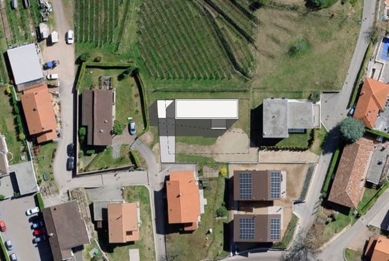 Terreno edificabile pianeggiante, nel verde e con progetto approvato (8)