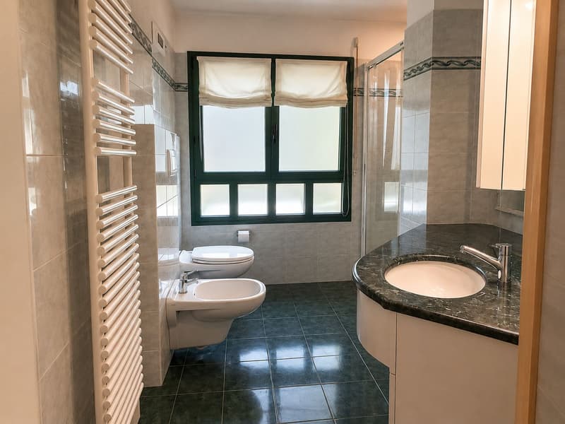 Wunderschöne Villa mit Pool inmitten der Natur (14)
