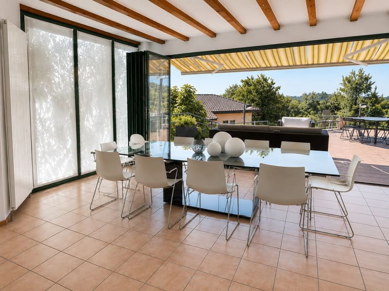 Wunderschöne Villa mit Pool inmitten der Natur (6)