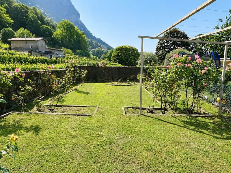 Caratteristica proprietà in zona agricola da risanare composta da 2/3 appartamenti (17)