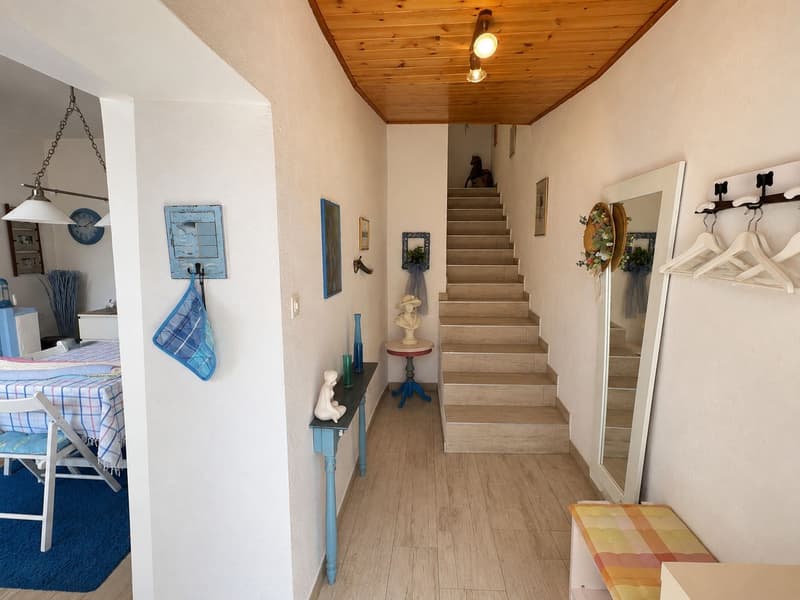 Graziosa casa bifamiliare affacciata sulle montagne (10)