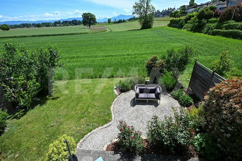 "Charmantes Eck-Haus in Merenschwand entdecken" (2)