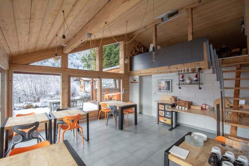 Grand chalet individuel  avec un appartement de 3.5 pièces attenant (9)