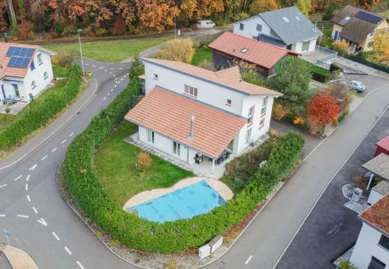 Maison individuelle 7,5 pièces à Corjolens – volumes généreux, bel extérieur avec piscine (10)