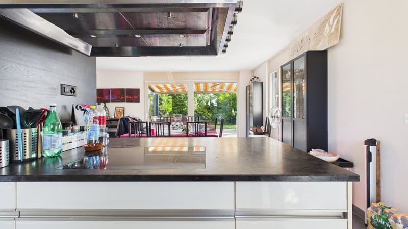 EXCLUSIVITE : Villa familiale de standing à Corsier (15)