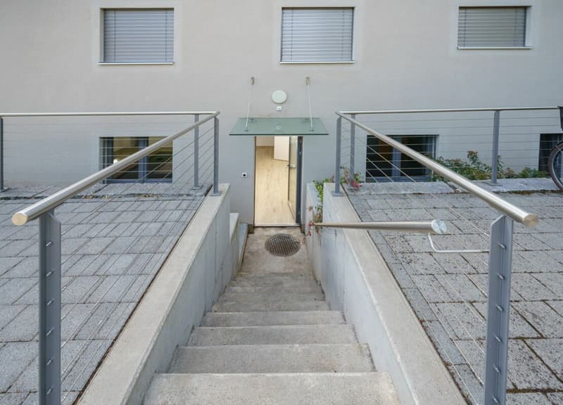 Treppenabgang zur Wohnung