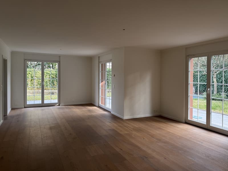 Exklusive 6.5-Zimmer-Landhausvilla mit Pool an bester Lage in Riehen (6)