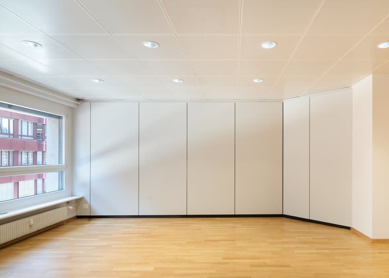 Privates Büro mit grosszügiger Gemeinschaftsfläche zur Mitbenutzung an der Steinenvorstadt in Basel (5)