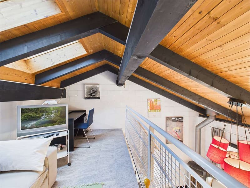 ACCOGLIENTE APPARTAMENTO DI 2,5 LOCALI CON BALCONE E VISTA APERTA-ZWEI (8)