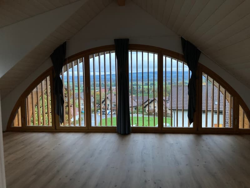 Moderne 4.5-Zimmer-Maisonette-Wohnung in Jens (21)