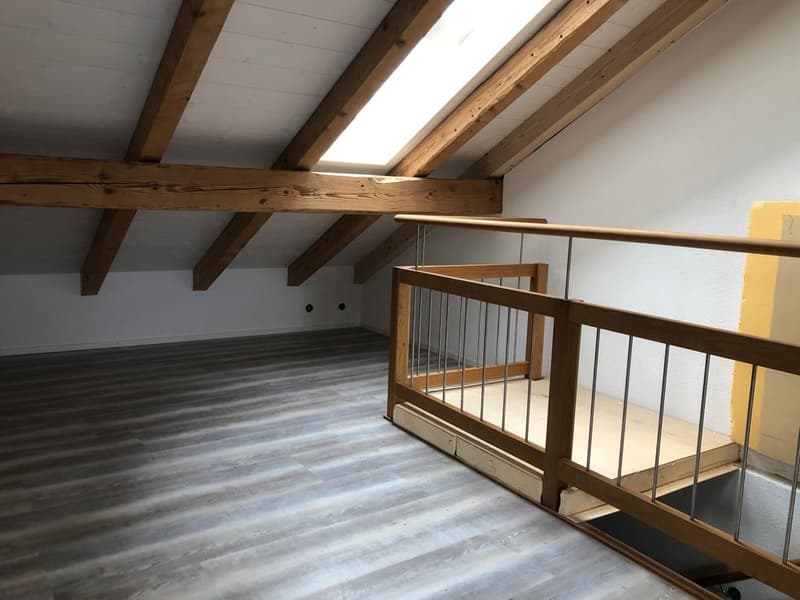 Charmante 4-Zimmer-Maisonette-Wohnung mit Balkon und Seeblick in Ligerz (13)