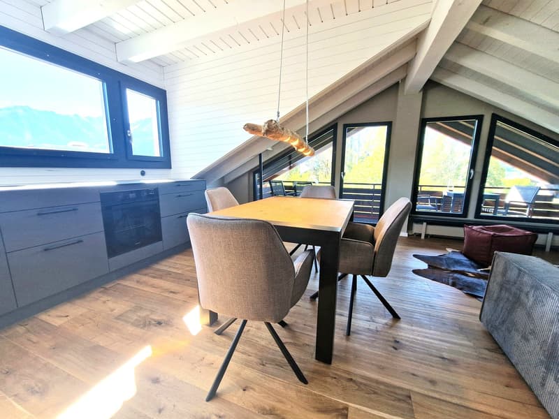 Dachwohnung mit viel Tageslicht