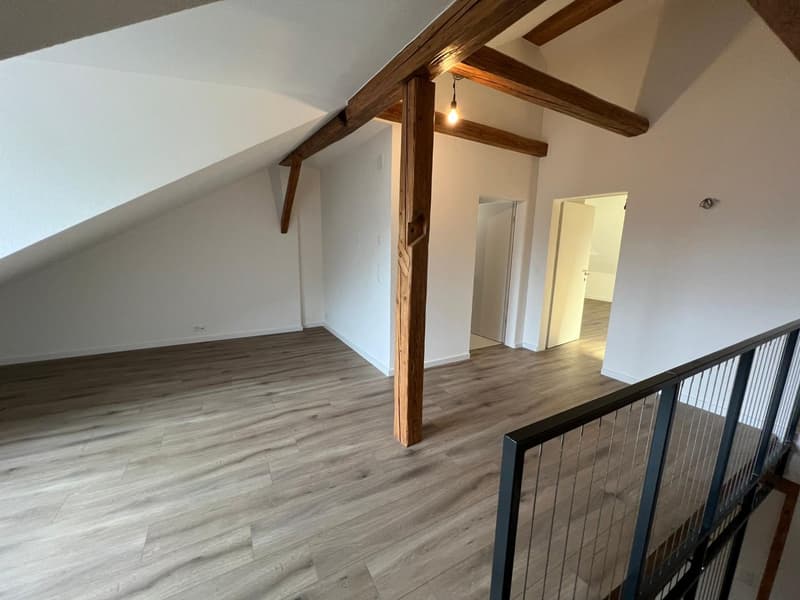Neu renovierte 4.5 Zimmer-Maisonettewohnung mitten im Städtli (17)