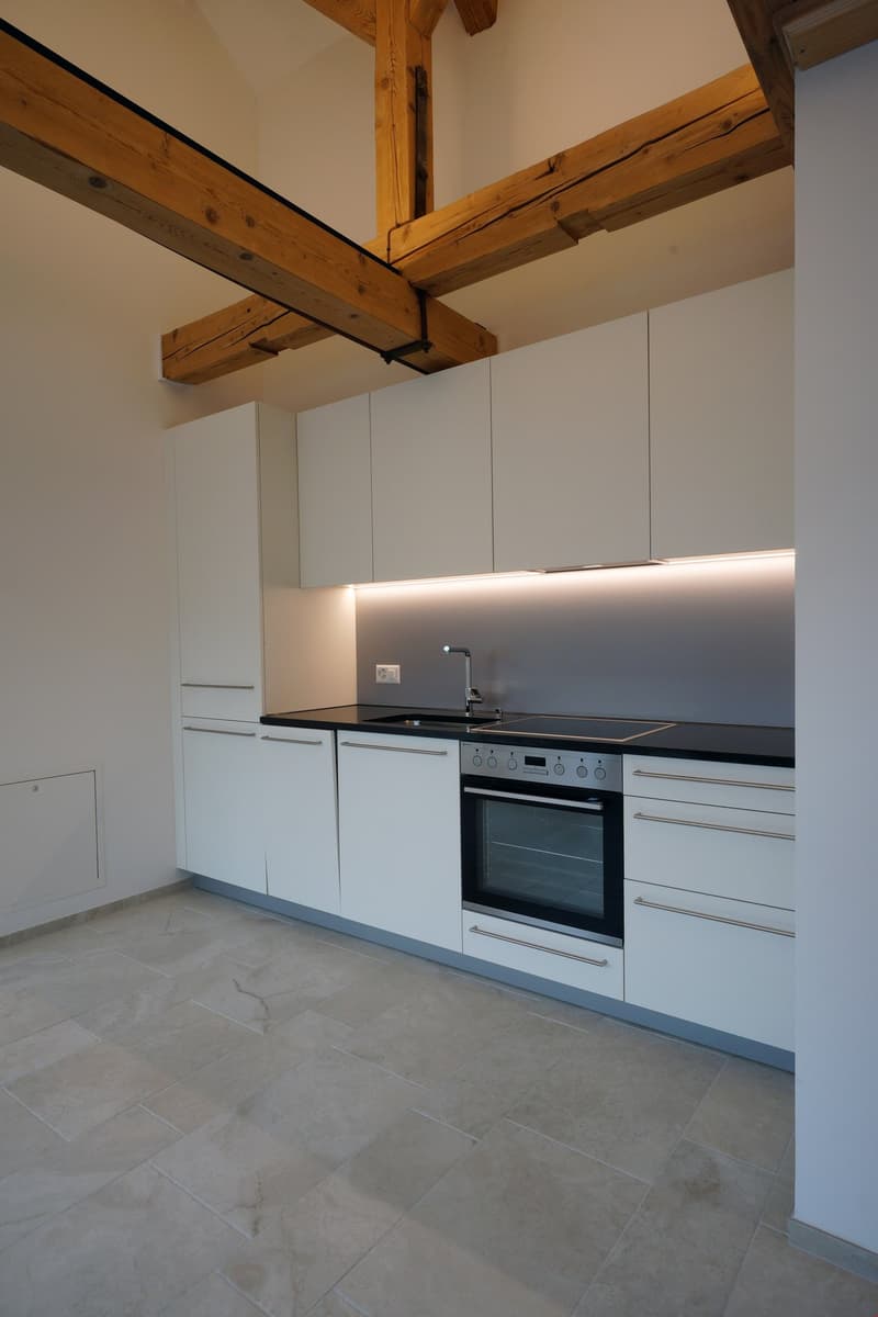 Renovierte 2.5-Zimmerwohnung - Dachgeschoss (Wohnung 5) (4)
