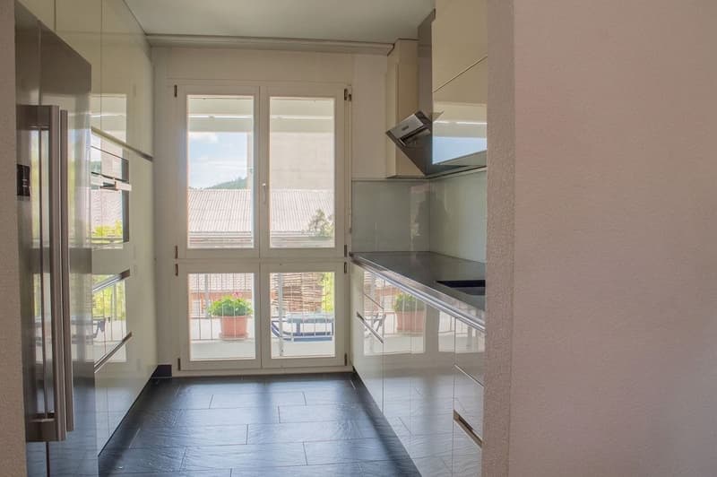 5.5-Zimmerwohnung, Balkon & Weitsicht in Rafz (3)