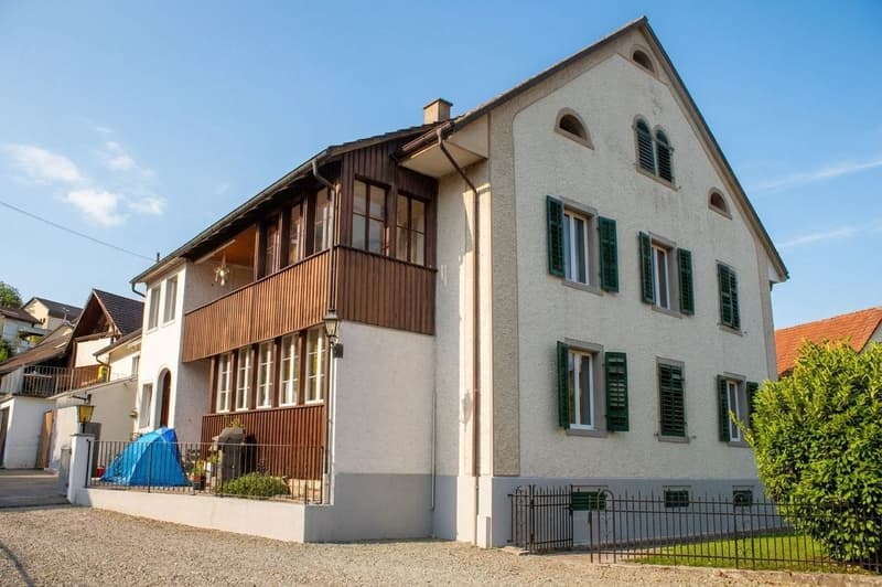 Gepflegtes Mehrfamilienhaus mit 4 Einheiten (1)