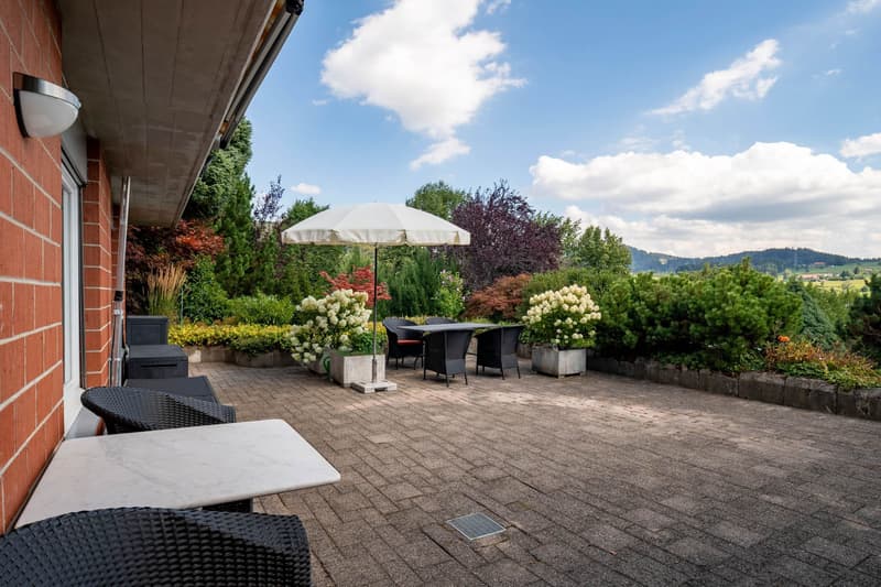 Grosszügiges Terrassenhaus mit Weitsicht und viel Privatsphäre (13)