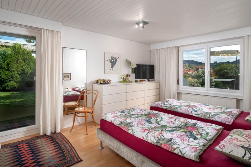 Grosszügiges Terrassenhaus mit Weitsicht und viel Privatsphäre (10)