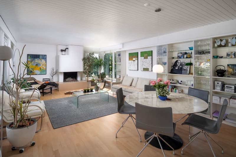 Grosszügiges Terrassenhaus mit Weitsicht und viel Privatsphäre (1)